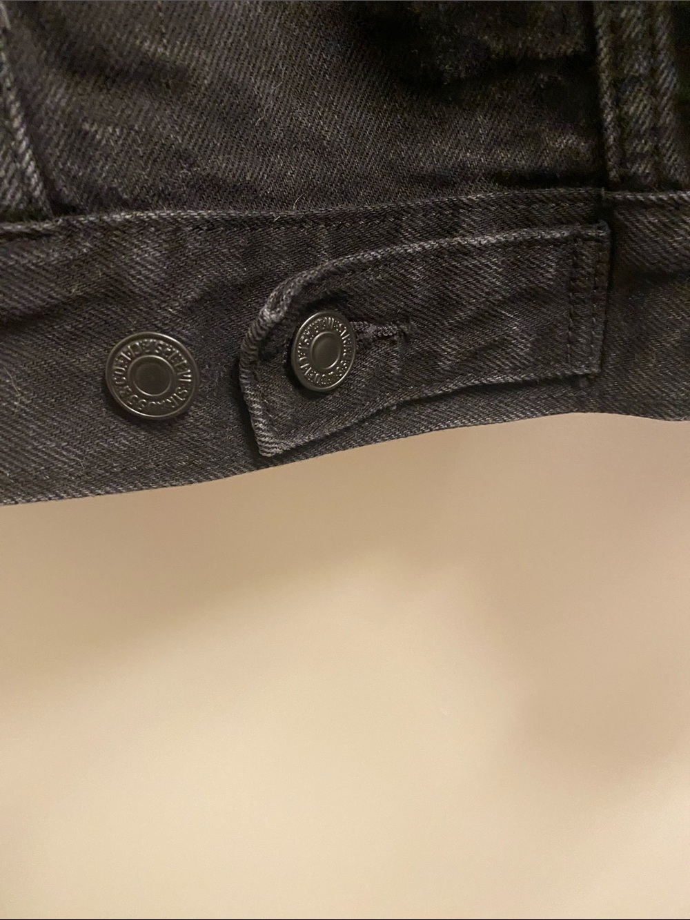 Levi's Black Denim Trucker Jacket - Men's Lightweight Shirt Jacket - Picture 4 of 4